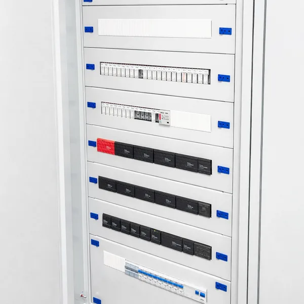 Coffret électrique avec modules Grenton pour intégrateurs
